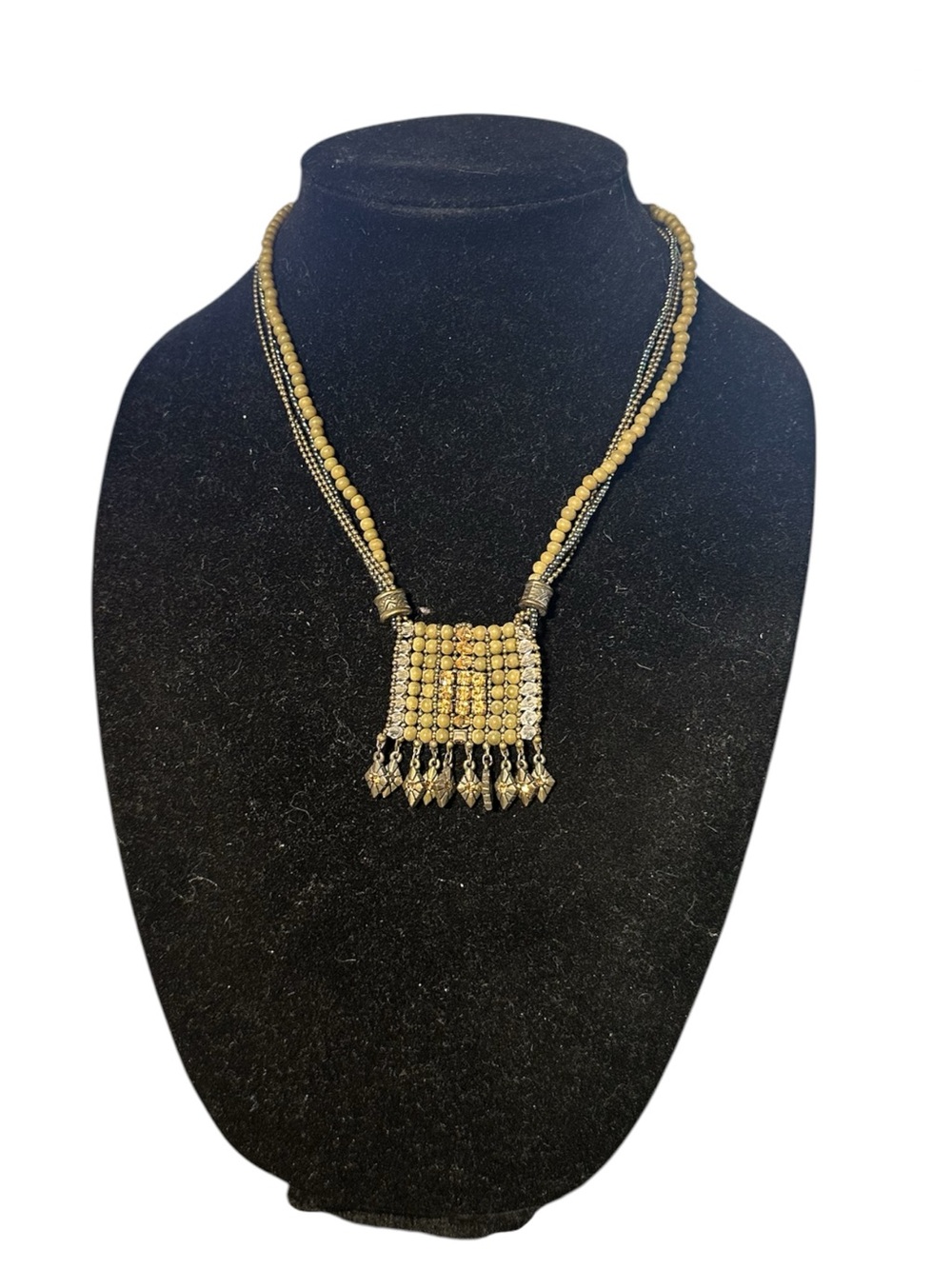 Vintage Chico‘s lot of four necklaces
